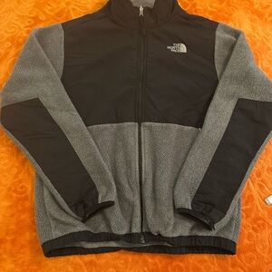 The North Face Men's Black and Gray Performance Jacket